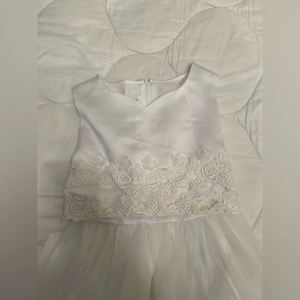 Bonnie Jean Ivory Lace Flower Girl Dress - Picture 2 of 4